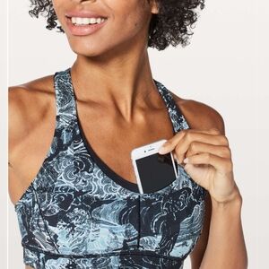 Lululemon Women's Blue Patterned Sports Bra